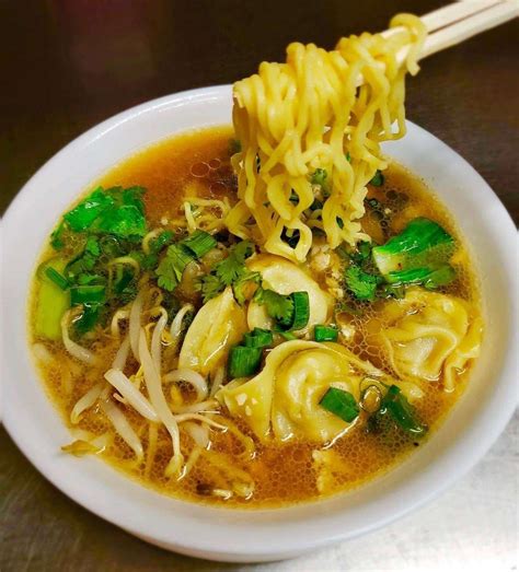 Discover New Chiang Mai: Authentic Thai Cuisine in Hilo