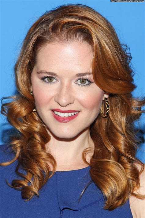 sarah drew posing hot summer babe celebrity beautiful high resolution