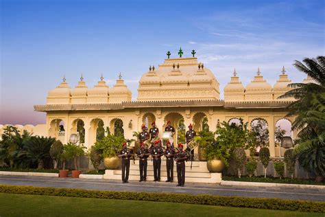 Udaipur Live Like A Royal At Shiv Niwas Palace Heritage Hotel