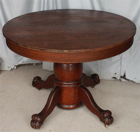 Grab these wonderful items and change the entire look of your interiors at fascinating rates. Bargain John's Antiques | Antique Round Quarter Sawn Oak ...