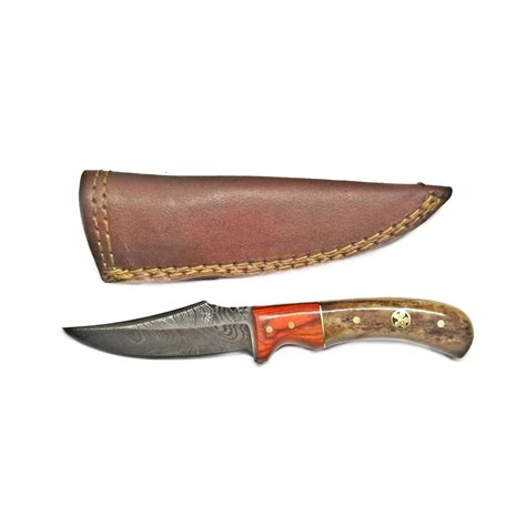 Damuscus Skinner Knife With Pekka Wood & Dyed Bone // 196 - A Knife