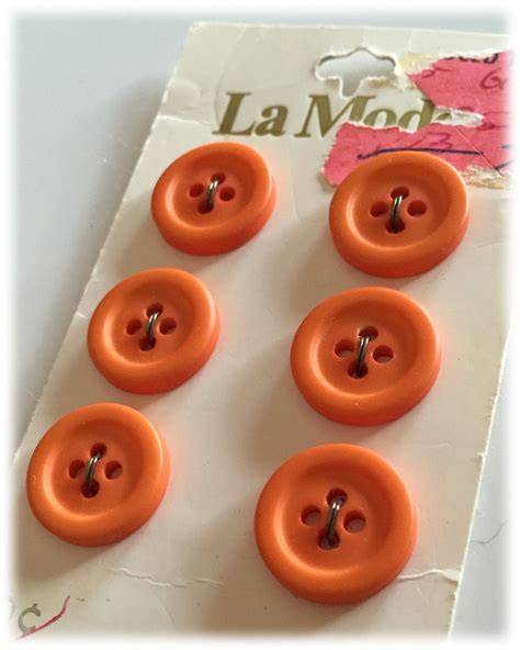 6 Vintage Buttons La Mode Buttons Soft Orange Buttons Small Etsy