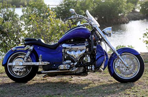 You don't have to shift gears if you don't want to. Top 10 Favorite Motorcycles with V8 Engines - Motorcycle.com