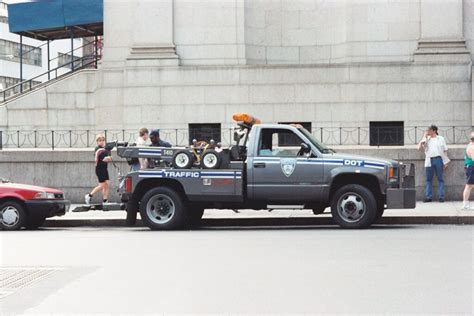 Nyc Dot Tow Truck 1990s From The 1990s On 8th Avenue At 3 Flickr