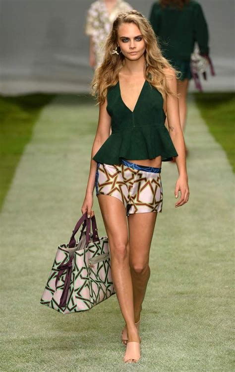 Cara Delevingne walks topshop runway spring 2014 | London fashion week ...