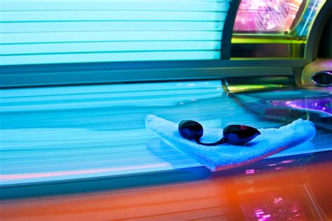 Fda Issues Warning Against Minors Using Tanning Beds Kera News