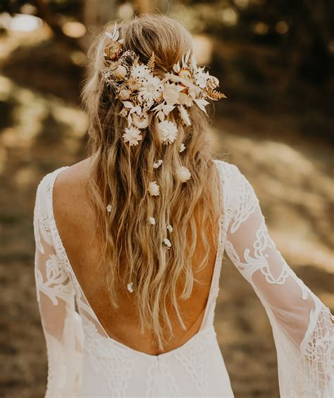 12 New Ways To Wear Your Hair Down For The Wedding Dazzling Natural