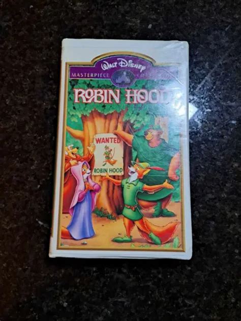 Walt Disney Masterpiece Collection Robin Hood Clamshell Vhs G