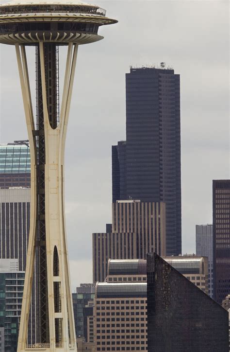 Columbia Center Sold To Hong Kong Investors The Seattle Times