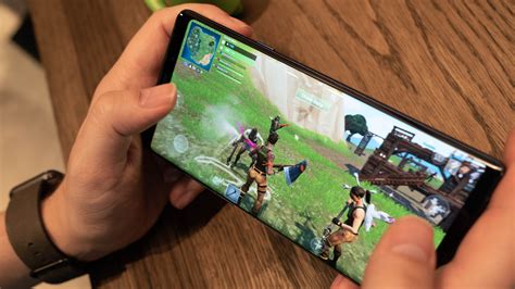 Fortnite Mobile Just Beat Xbox And Ps4 To A 90hz Mode But Only On