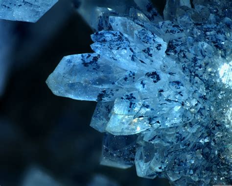 blue crystals macro minerals 3840x3072 wallpaper High Quality ...