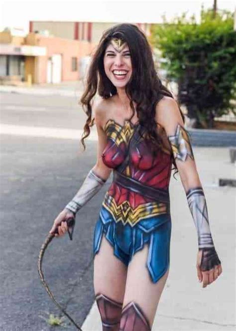 Sizzling Body Paint Cosplay That Is Absolutely Mind Blowing