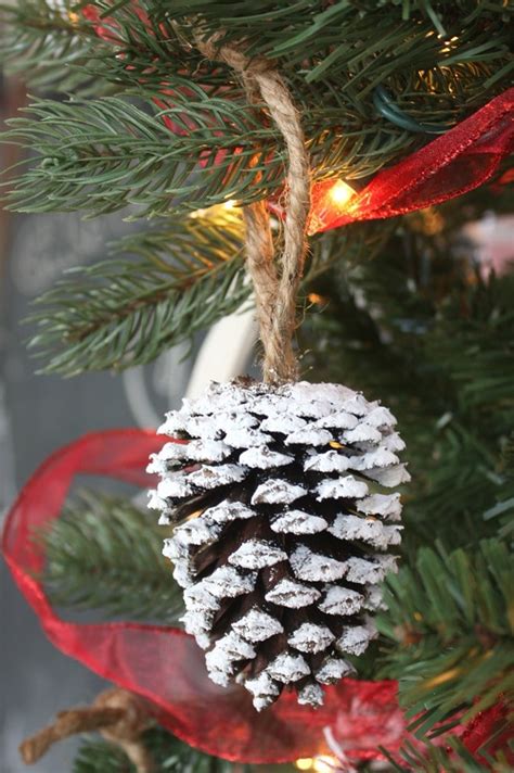 Pine Cone Christmas Ornaments To Make