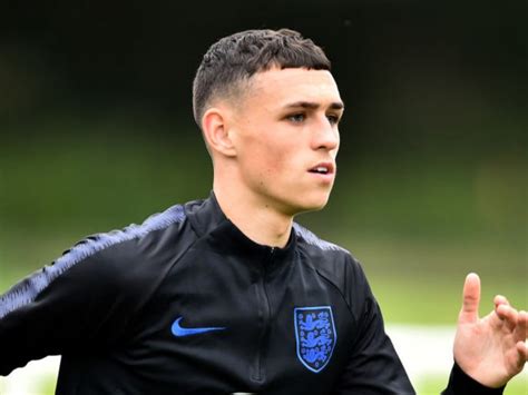 Philip walter foden (born 28 may 2000) is an english professional footballer who plays as a midfielder for premier league club manchester city and the england national team. Phil Foden: Adult approach, how Manchester players are ...