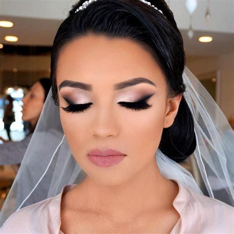 Bridal Glam By The Amazing Vanitymakeup Makeup Bridal Evening Glam