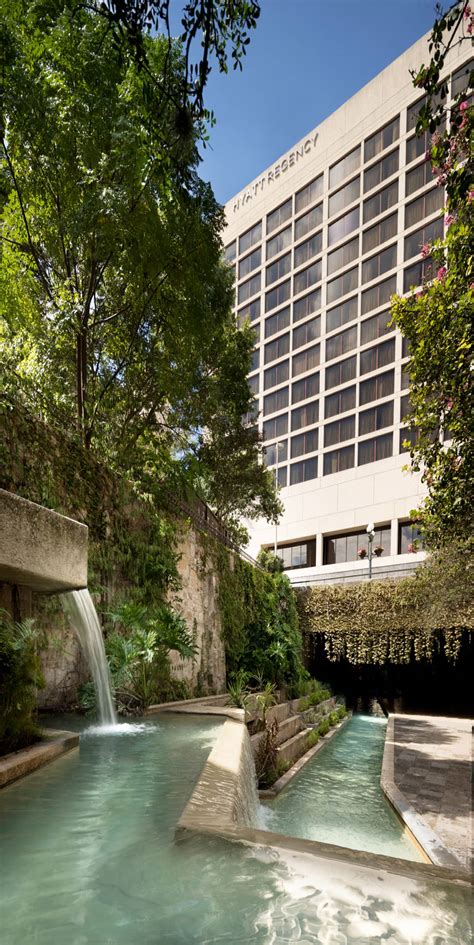 Wedding Venues Downtown San Antonio | Hyatt Regency San Antonio Riverwalk