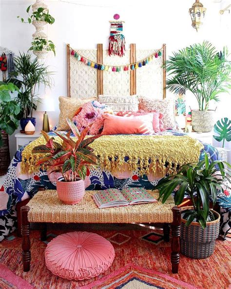 This Bright Holiday Decorated Bohemian Apartment Embodies The Seaside
