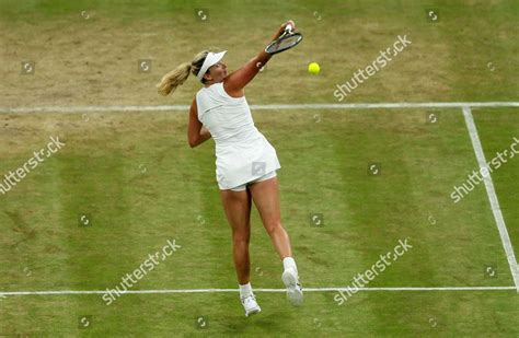 Coco Vandeweghe United States Attempts Backhand Editorial Stock Photo