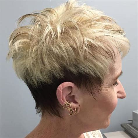 25 Amazing Two-tone Hair Styles & Trendy Hair Color Ideas 2019