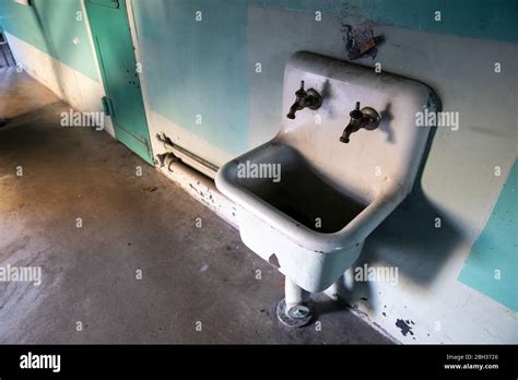 Dirty Bathroom Sink Hi Res Stock Photography And Images Alamy