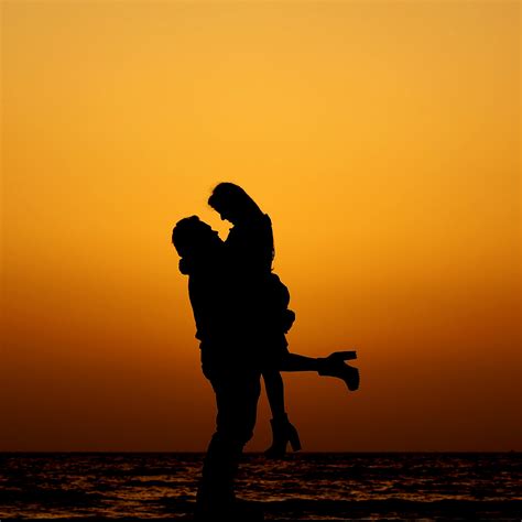 Couple 4k Wallpaper Silhouette Sunset Beach Romantic Date Night