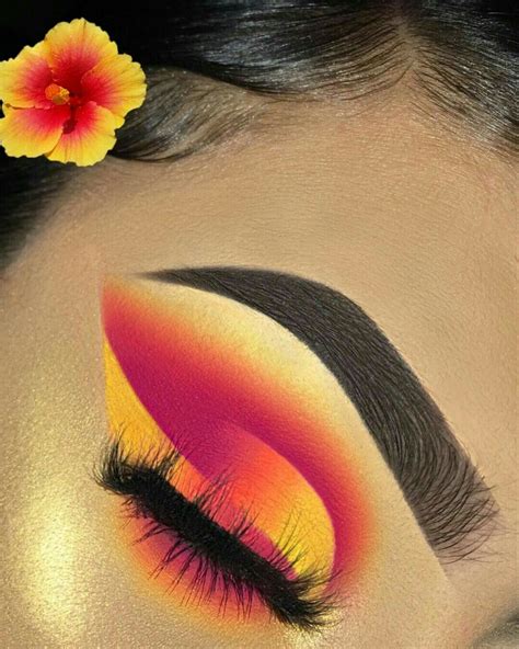 Pinterest Iiiannaiii 🌹💦 Pink Eye Makeup Artistry Makeup Eye Makeup Art