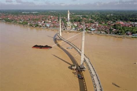 Sungai Batanghari Untuk Jalur Angkutan Batu Bara Antara News Jambi