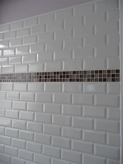Here is some inspiration for fun subway tile patterns and subway tile layouts for your bathroom or kitchen. Versatile subway tile