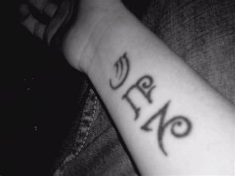 It is very typical to personalize tattoo designs with significant quotes. Best Tattoo Design Ideas: Tattoo Gallery by Roberta Foret