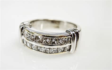 Modern Diamond Ring