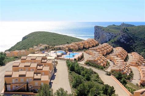 The cheapest and best places to retire in Europe | loveproperty.com