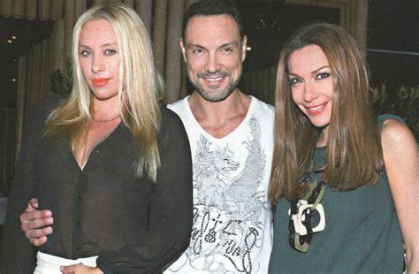 Jun 24, 2019 · ήρθε το τέλος για δέσποινα βανδή και ντέμη νικολαΐδη! Nτ. Νικολαΐδης - Δ. Βανδή: Δείπνο με καλούς τους φίλους!