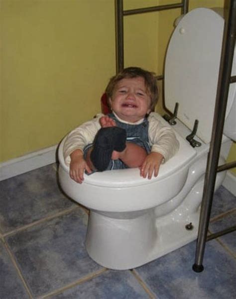 Help I Fell Into The Toilet Bowl On My Poop It Stinks Potty Training