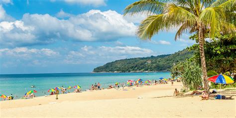 Karon Beach På Phuket I Thailand Book Rejsen Med Bravo Tours