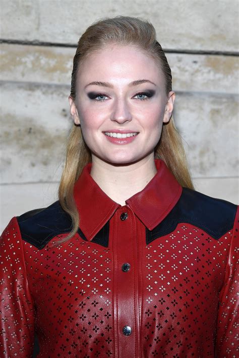 Sophie Turner Wasnt Allowed To Wash Her Hair While Filming Game Of Thrones
