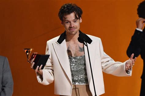harry styles wins album of the year at grammy awards