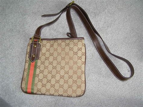 There are times when you simply want to stick to bare essentials. Coach Bags Factory Shoppe: Gucci Sling bag. Latest design ...