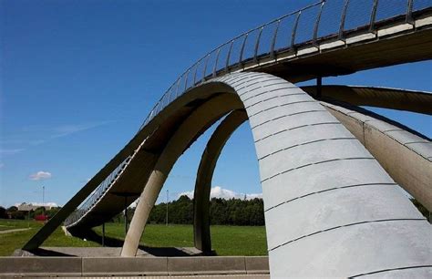 Most Unusual And Unique Bridges In The World