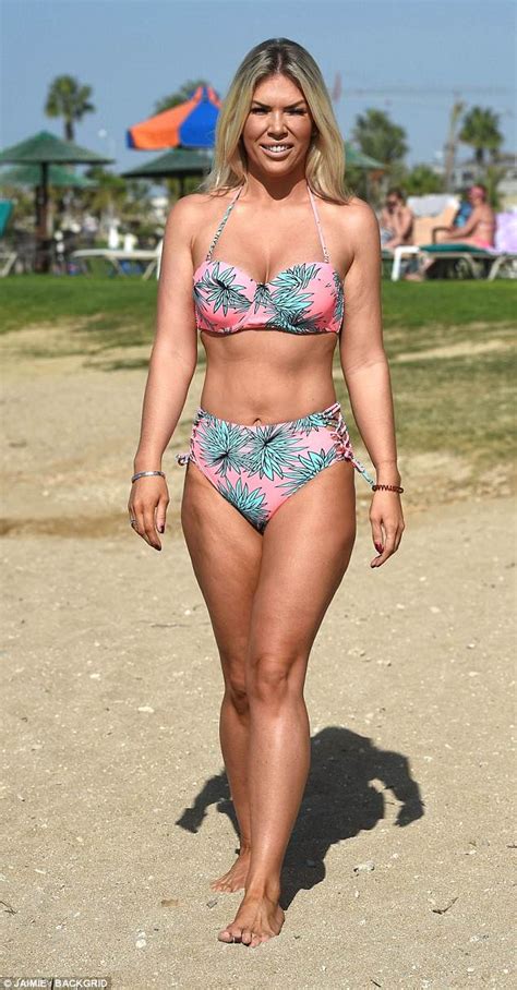 Towie S Frankie Essex Displays Her Gym Honed Figure In Spain Daily Mail Online