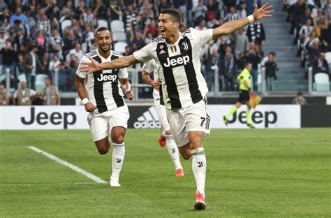 Laga juventus vs milan dimainkan duluan di turin, menyusul sehari kemudian giliran napoli vs inter di naples. Juventus projected lineup vs Manchester United: Ronaldo's ...