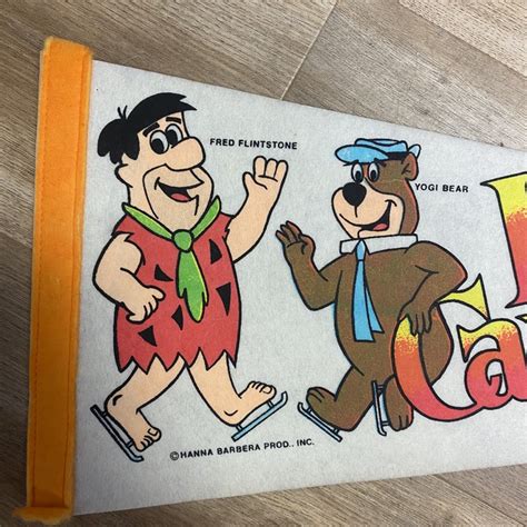 Hanna Barbera Ice Capades 70s Fred Flintstone Yogi Bear Scooby Doo