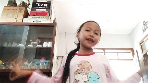 Harimau kemudian bertanya kepada tikus kebenaran yang dikatakan oleh kancil. Dongeng : " Ular dan Tikus" - YouTube