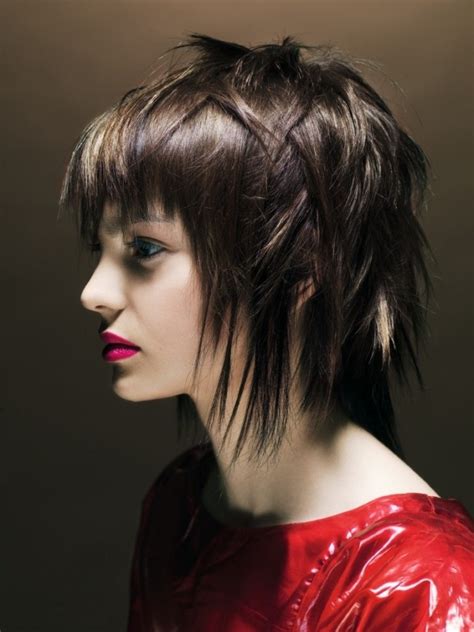 Click through all of our ideas, get inspired, and find the bob haircut of your dreams! Medium Choppy Hairstyles | Beautiful Hairstyles