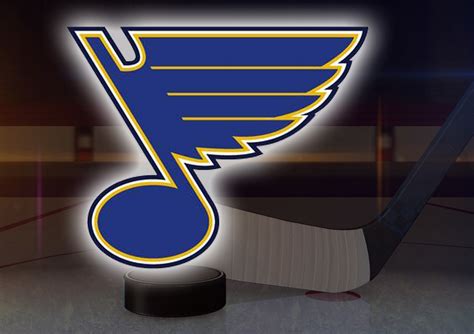 St. Louis Blues defenseman collapses on bench during game in Anaheim 