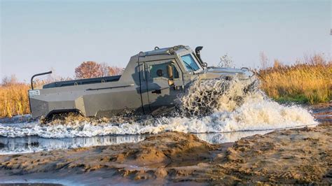 Buran 4x4 Panzerfahrzeug Russischer Endzeit Offroader Auto Motor Und