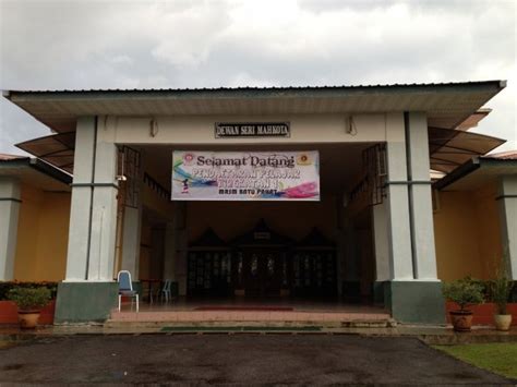 Selleks, et paremini vaadata asukohta sekolah menengah sains batu pahat, pöörake tähelepanu lähedal asuvatele tänavatel: MRSM Batu Pahat, Maktab Rendah Sains MARA in Batu Pahat