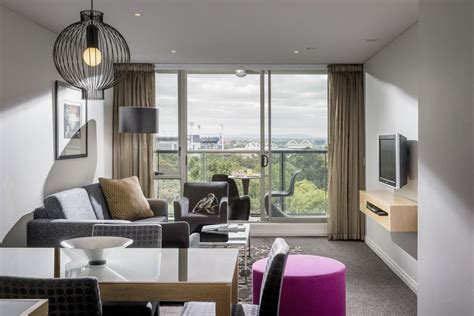 Most 3 star, 4 star or 5 star melbourne hotels offer twin rooms, enter your travel dates above to see prices for melbourne hotels with twin rooms only. Family Accommodation in Melbourne CBD for all Budgets