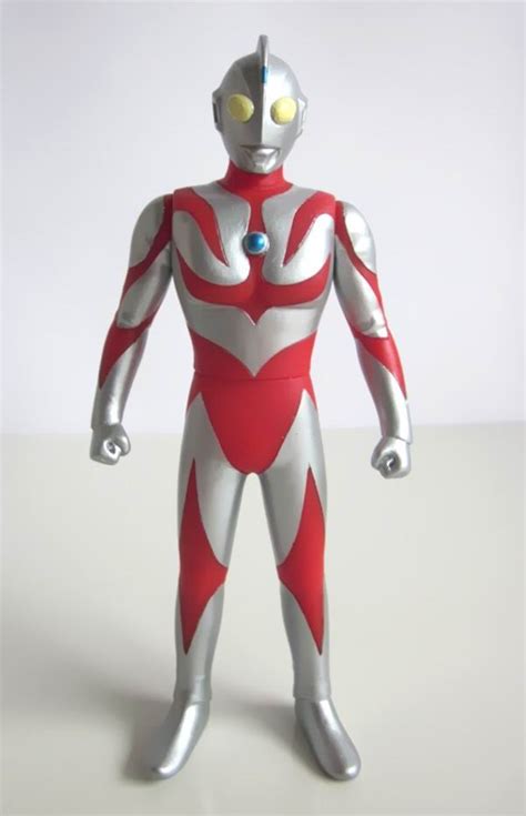 It premiered on the tokyo broadcasting system on april 8, 2006. Video Mainan Ultraman Mebius - Dhian Toys