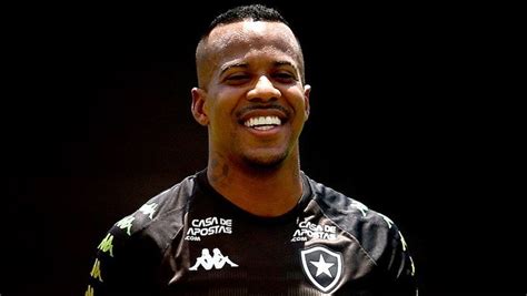 Escalação Do Botafogo Guilherme Santos Deve Ser Titular Contra O Grêmio Fogãonet