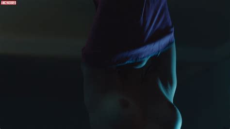 Naked Maia Mitchell In No Way Out Ii